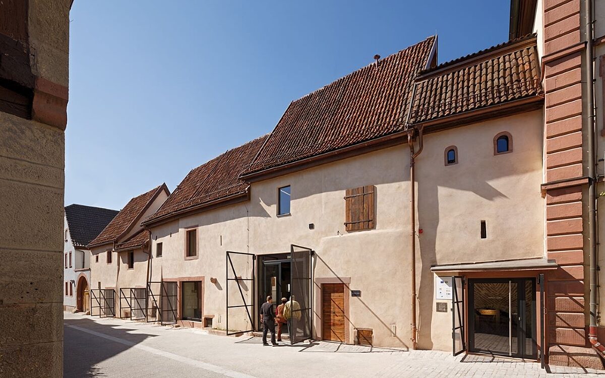 Gebäude unter Denkmalschutz werden saniert Gebäude unter Denkmalschutz werden saniert