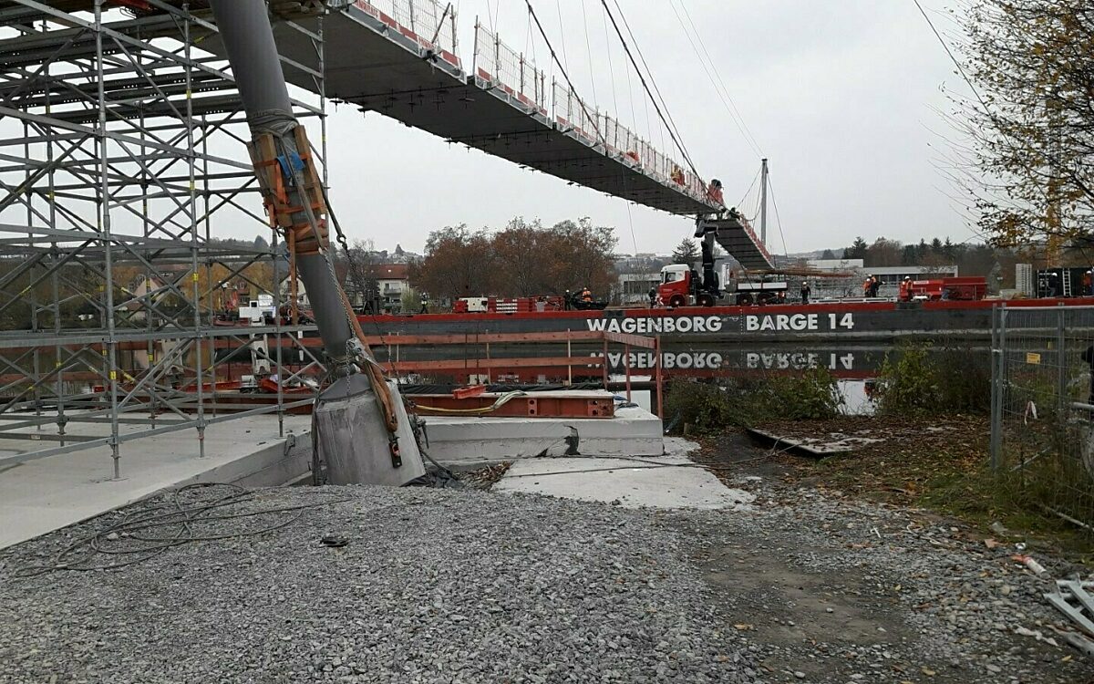 Der neue Mainsteg bei Veitshöchheim und Margetshöchheim am Tag Der neue Mainsteg bei Veitshöchheim und Margetshöchheim am Tag