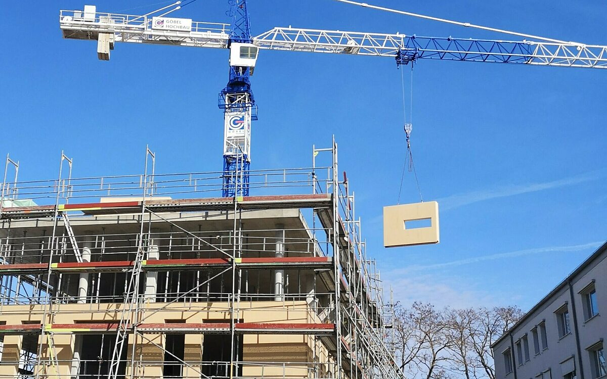 Rohbau des neuen Gebäudes der Mathe-Uni am Hubland Rohbau des neuen Gebäudes der Mathe-Uni am Hubland