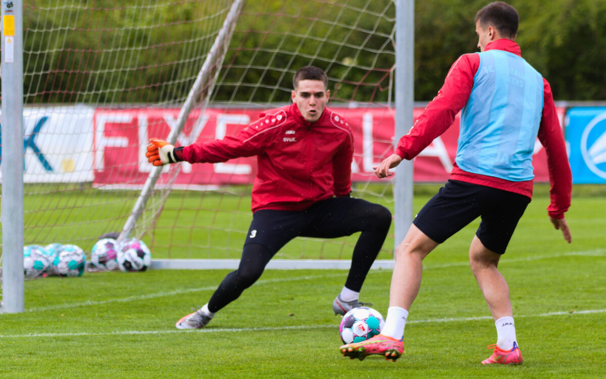 Maximilian perez hintermeier im tor Maximilian perez hintermeier im tor