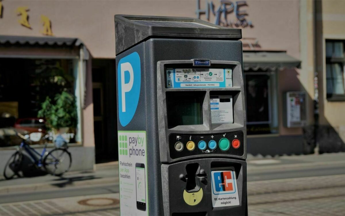 Ein Parkautomat in Würzburg Ein Parkautomat in Würzburg
