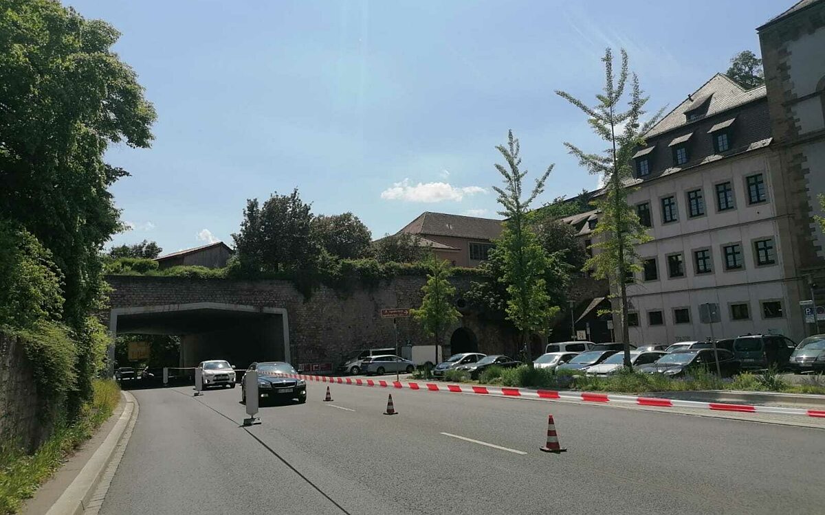 Pop up radweg sperrung mit verkehr Pop up radweg sperrung mit verkehr