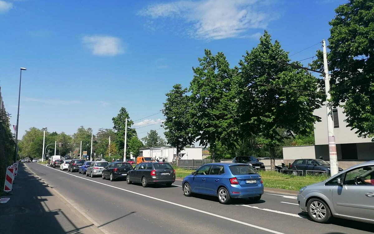 Pop up radweg stau bildet sich Pop up radweg stau bildet sich