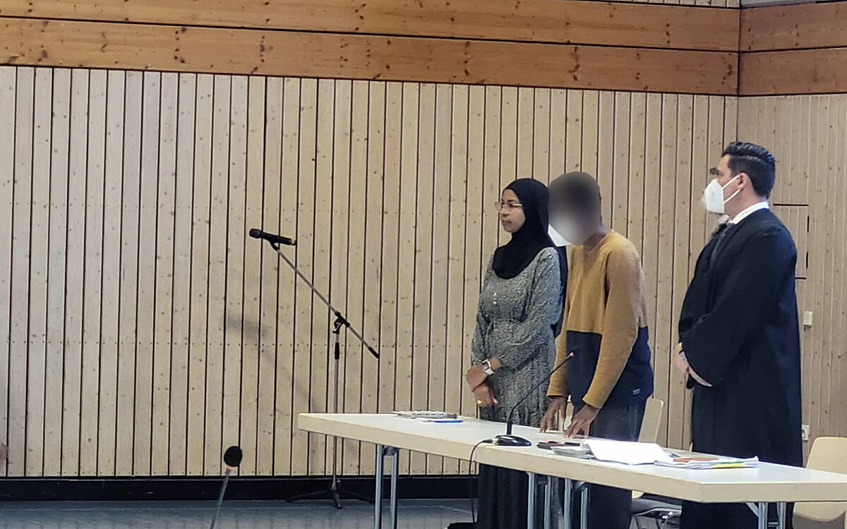 Der Beschuldigte im Messerattacke-Prozess am Urteils-Tag Der Beschuldigte im Messerattacke-Prozess am Urteils-Tag