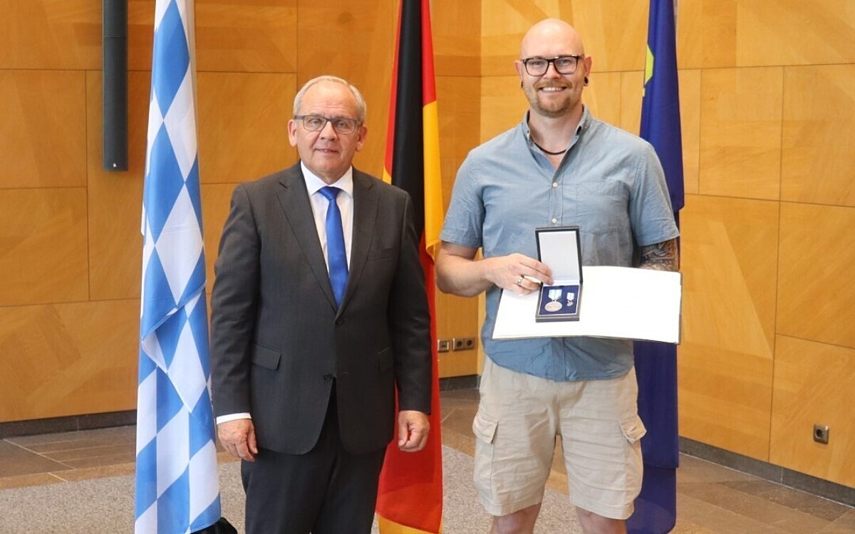 Ehrenung Lebensretter Eugen Braun Ehrenung Lebensretter Eugen Braun