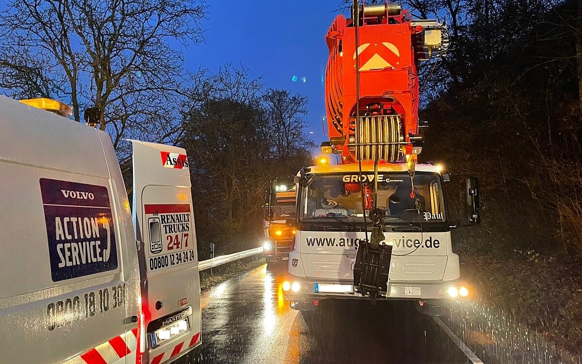 Unfall mit einem LKW bei Rothenfels Unfall mit einem LKW bei Rothenfels
