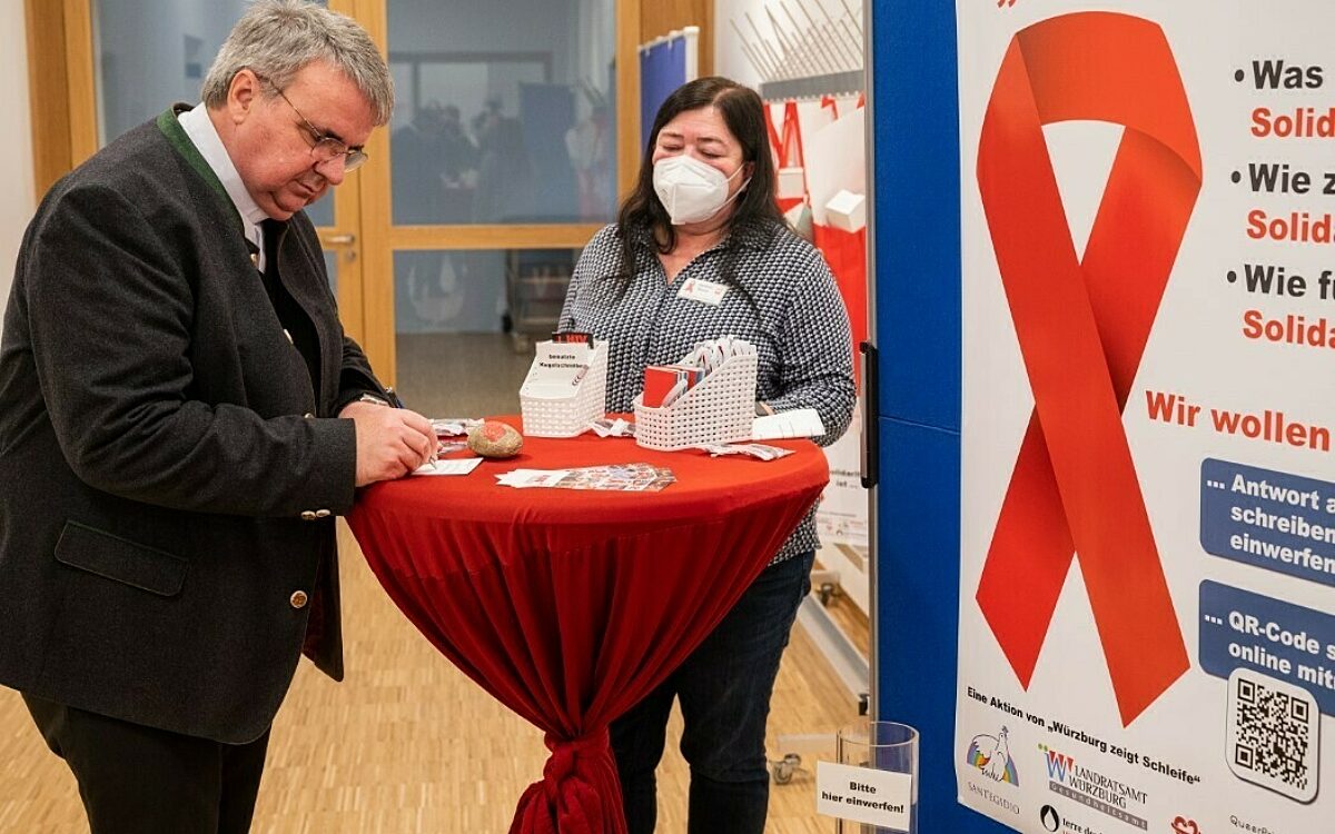 Bündnis "Würzburg zeigt Schleife" startet Umfrage "Solidarität ist..." Bündnis "Würzburg zeigt Schleife" startet Umfrage "Solidarität ist..."