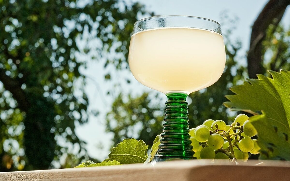 Federweißer Foto: pixabay.com Spring white 3617617 1280 Federweißer Foto: pixabay.com Spring white 3617617 1280